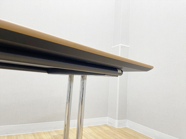 �~�[�e�B���O�e�[�u���@�����i�@�C���^�[���C�X�@4L31SE MB05