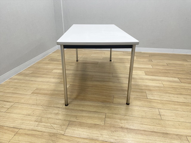 �~�[�e�B���O�e�[�u���@�����i