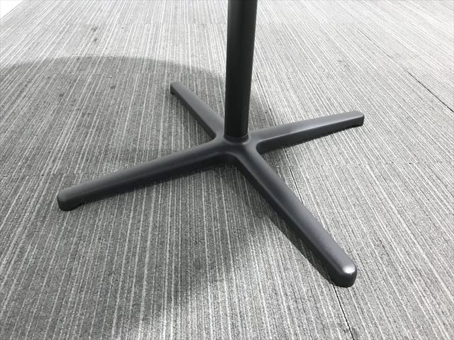正規逆輸入品 PAINT AND TOOLイトーキ ノットワークカフェテーブル円型 天板トリニティオーク 脚サテンブラック TLL07C7JTT イトーキ ノットワークカフェテーブル円型 天板トリニティオーク・脚サテンブラック (TLL07C7JTT)