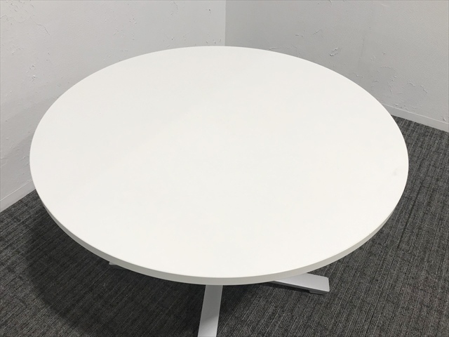 ۃe[u@rGi@VŒ@PEAWX^[r@~`V@MTT-VE9MAW