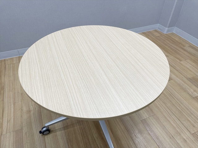 �ۃe�[�u���@DE�@�L���X�^�[�t�@DDEP-09CJ-98