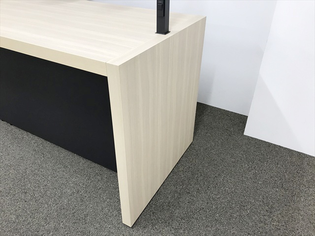 �n�C�J�E���^�[�@�v�g���@�f�C�Y�I�t�B�X�@�r�b�O�e�[�u���@�n�C�^�C�v�@2���V�@�Ɩ��t