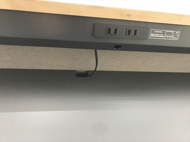 �n�C�J�E���^�[�@�v�g���@�f�C�Y�I�t�B�X�@�r�b�O�e�[�u���@�n�C�^�C�v�@2���V�@�Ɩ��t