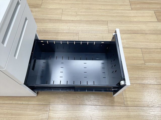 �C���T�C�h���S���@3�i�@CZR