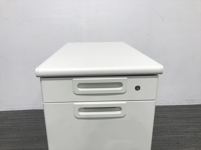 脇デスク 3段 プラス LAタイプ R2-047A-A3 WS/WH[通販カタログ掲載品][中古]|脇デスク-脇机・ワゴン  オフィス家具（中古）通販ならHappy（ハッピー）