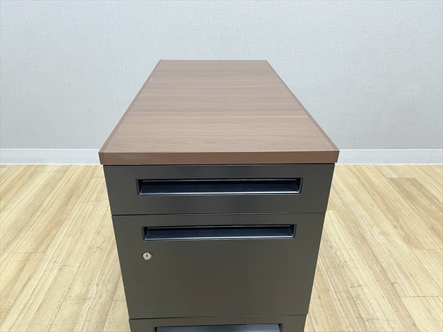 新古品 脇机 （鍵なし） 脇デスク 3段 鍵作成不可[-][中古]|脇デスク-脇机・ワゴン オフィス