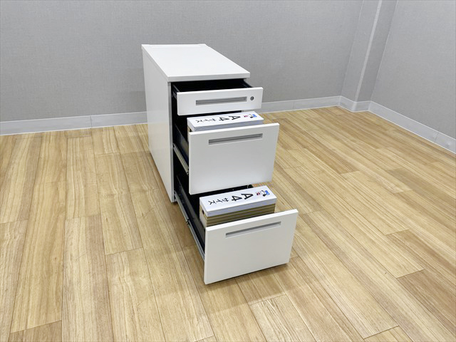 �e�f�X�N�@3�i�@CZR�@CZR-047LCC-9W9