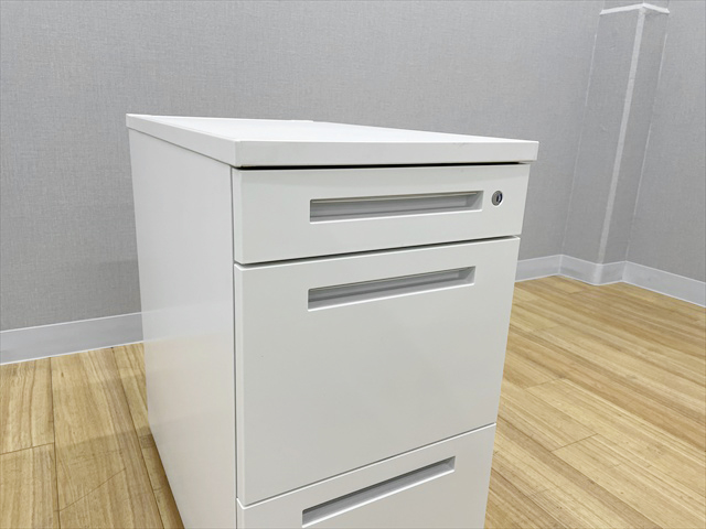 �e�f�X�N�@3�i�@CZR�@CZR-047LCC-9W9