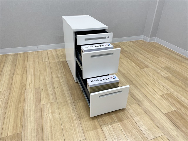 �e�f�X�N�@3�i�@CZR�@CZR-047LCC-9W9