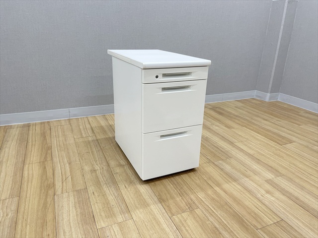 �e�f�X�N�@3�i�@VILLAGE�@8VD04W MJ59