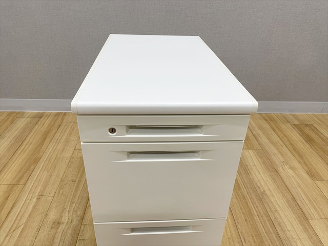 �e�f�X�N�@3�i�@VILLAGE�@8VD04W MJ59