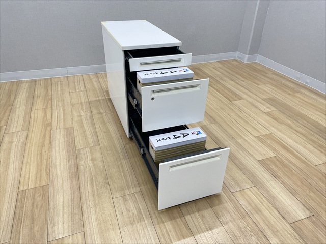 �e�f�X�N�@3�i�@�A�h�o���X�@3V32AB MK28