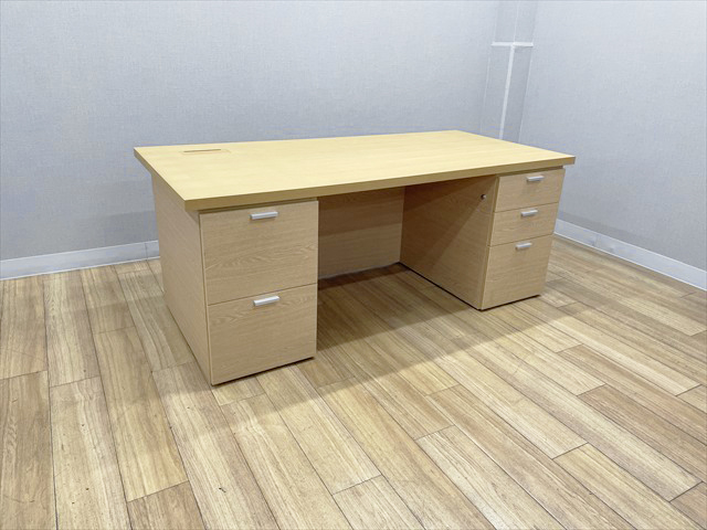 �G�O�[�N�e�B�u�f�X�N�@2�E3�i���@�}�l�[�W�����g�@550�@MGE-55E23W31NN